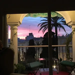 https://casa-de-plaza-candelaria.hotelsincadiz.net